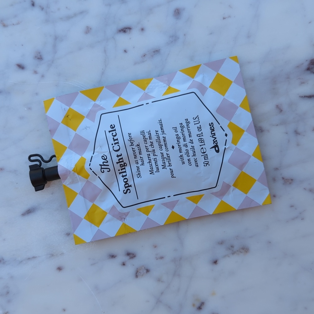 Davines The Spotlight Circle hairmask